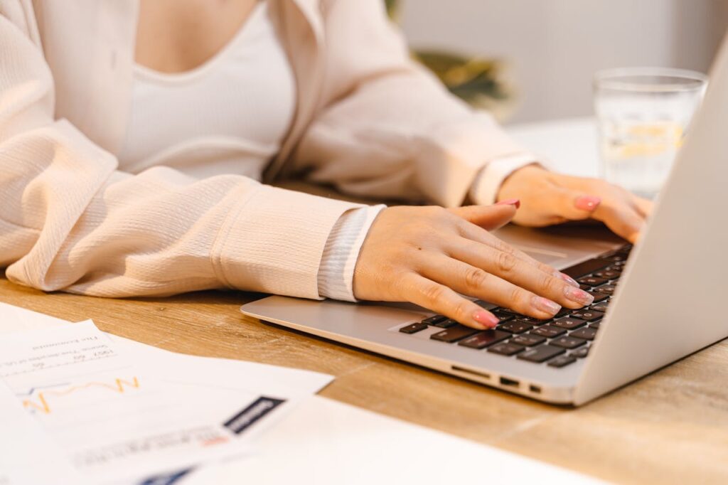 Returning to Work after a Career Pause? Here are 7 Tips to Ease Back in